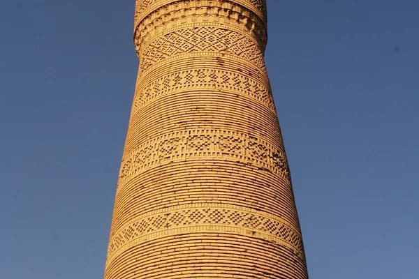Özbekistan'da Nerede Kalınır? 2026 Konaklama Rehberi