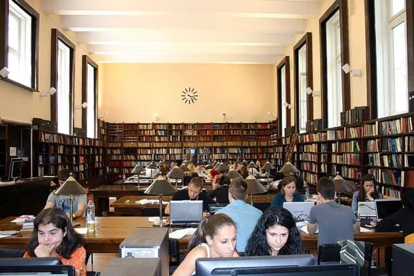 Öğrenciler İçin Avrupa'da Ucuza Seyahat Rehberi (2026)