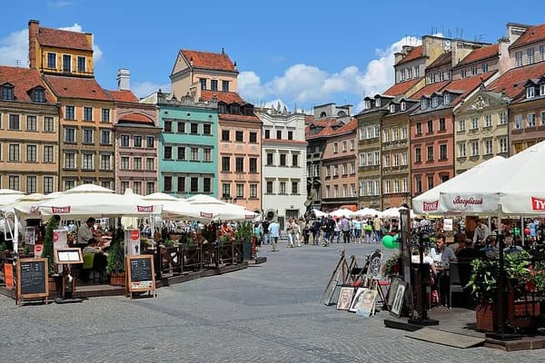 Polonya Gezi Rehberi 2026: Krakow, Varşova ve Auschwitz
